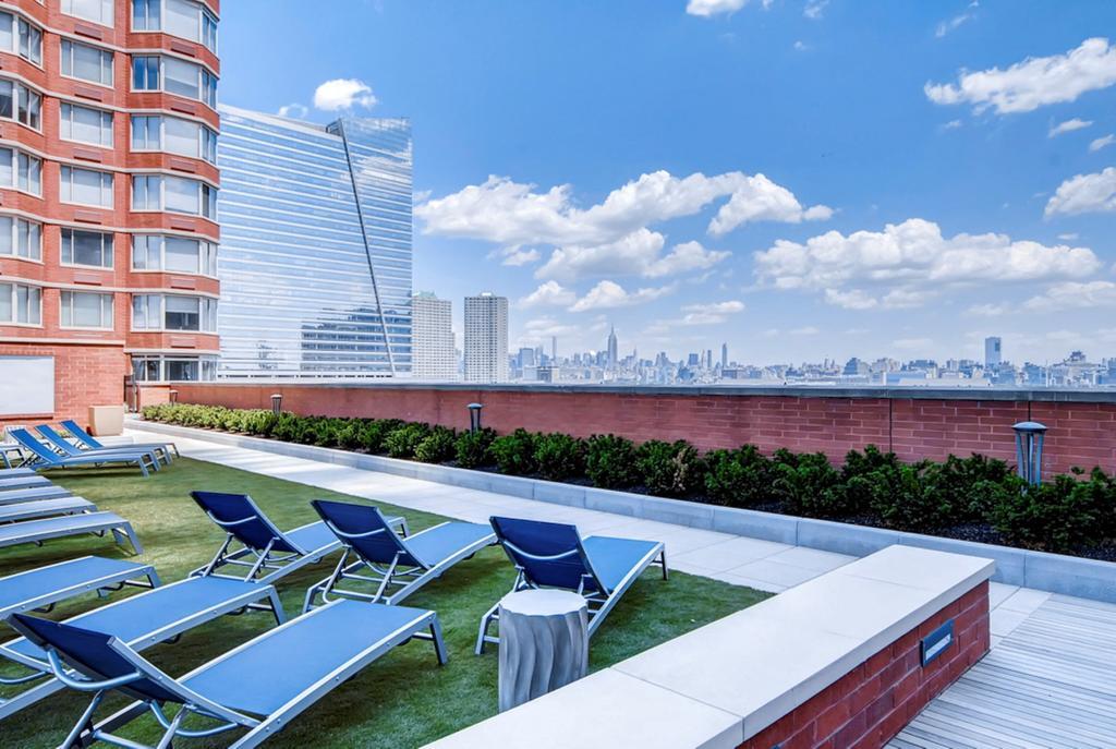 Bluebird Suites In ג'רזי סיטי מראה חיצוני תמונה